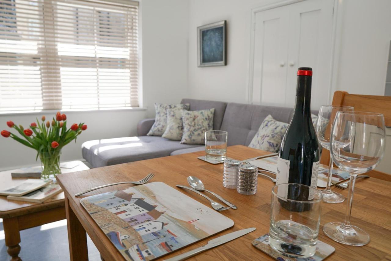 The Annex, Tregoddick Barn Apartment เพนแซนซ์ ภายนอก รูปภาพ