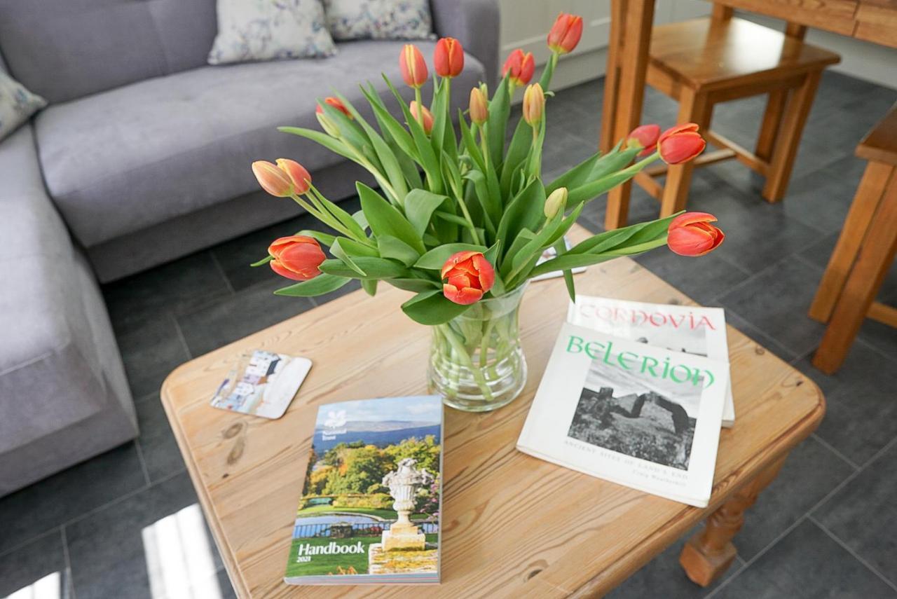 The Annex, Tregoddick Barn Apartment เพนแซนซ์ ภายนอก รูปภาพ
