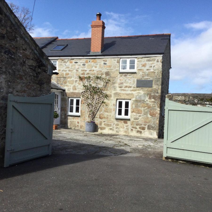 The Annex, Tregoddick Barn Apartment เพนแซนซ์ ภายนอก รูปภาพ